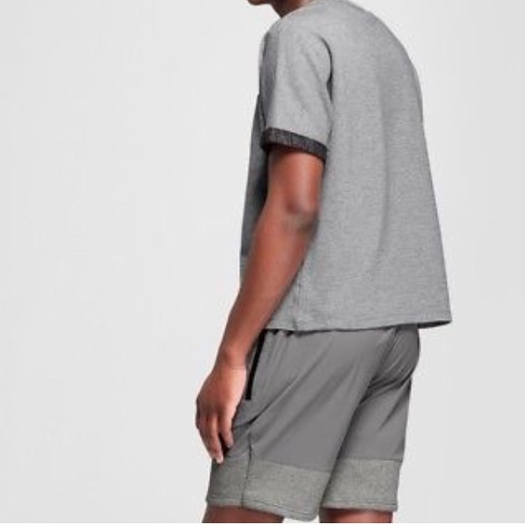 Hunter Embossed Roll Sleeve Logo Tee Shirt SZ L - Picture 3 of 8